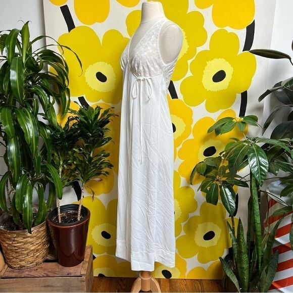 Dreamy Vintage 70s Semi Sheer Lace Back Wrap Tie Lingerie Slip Crepe Nightgown - Picture 2 of 11